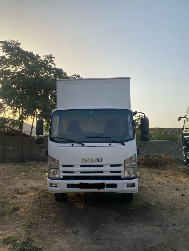 Isuzu sng 2014 yil sotiladi
