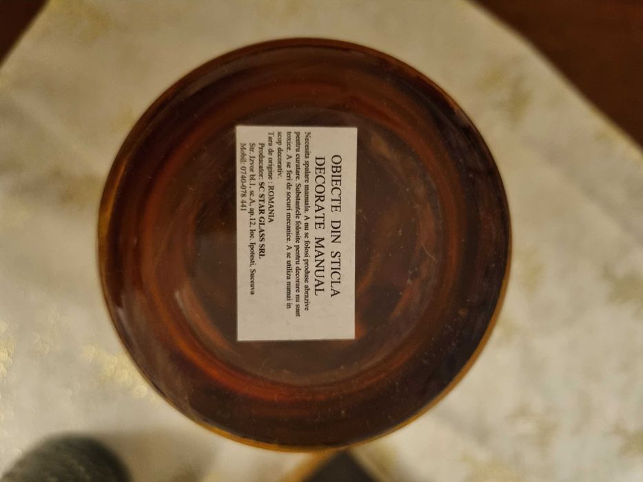 Vand vaza 22cm neutilizata, pictata manual la Suceava, model japonez