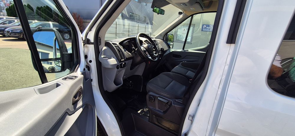 Ford Transit 9 Locuri motor 2198 cm tracțiune fata modelul lung,webast