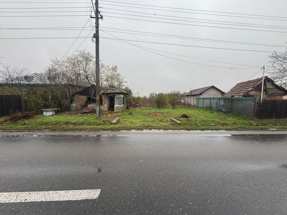 Teren intravilan 2.100 mp–Bolovani,Com.Cornățelu, Dâmbovița 45 km .Buc