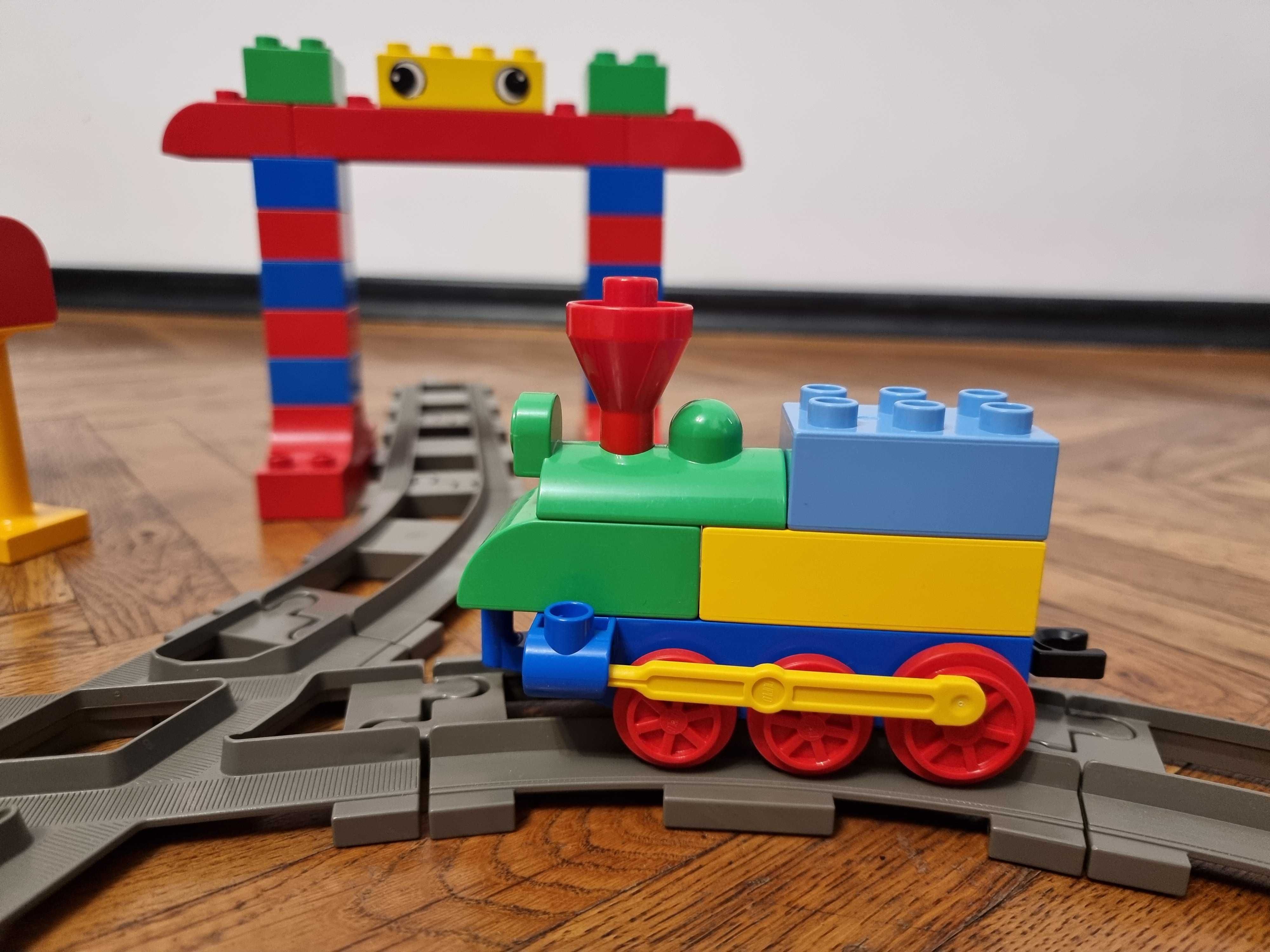 Set Lego Duplo intersectie de sine de tren