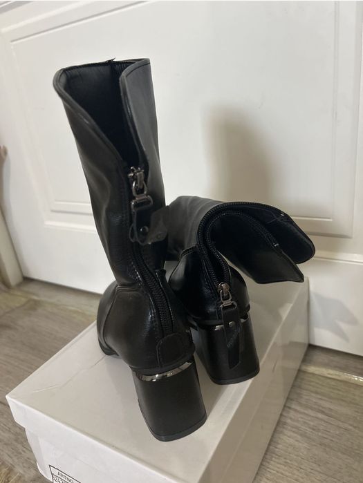 Продам сапоги не ношенные