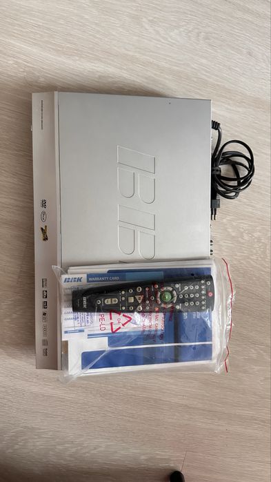 Продам DVD плеер с пультом