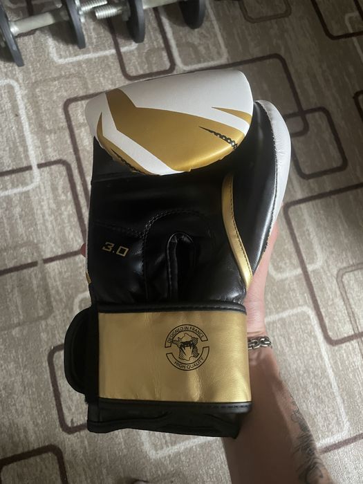Manusi Venum 10oz + Bandaje 5m