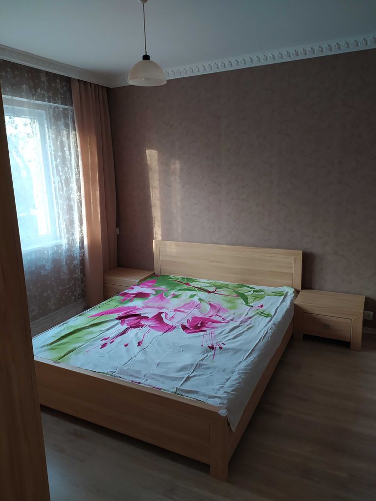 Дава се под наем Двустаен апартамент в с. Левски, Област Варна - 65 кв.м за 357 € - Снимка #3