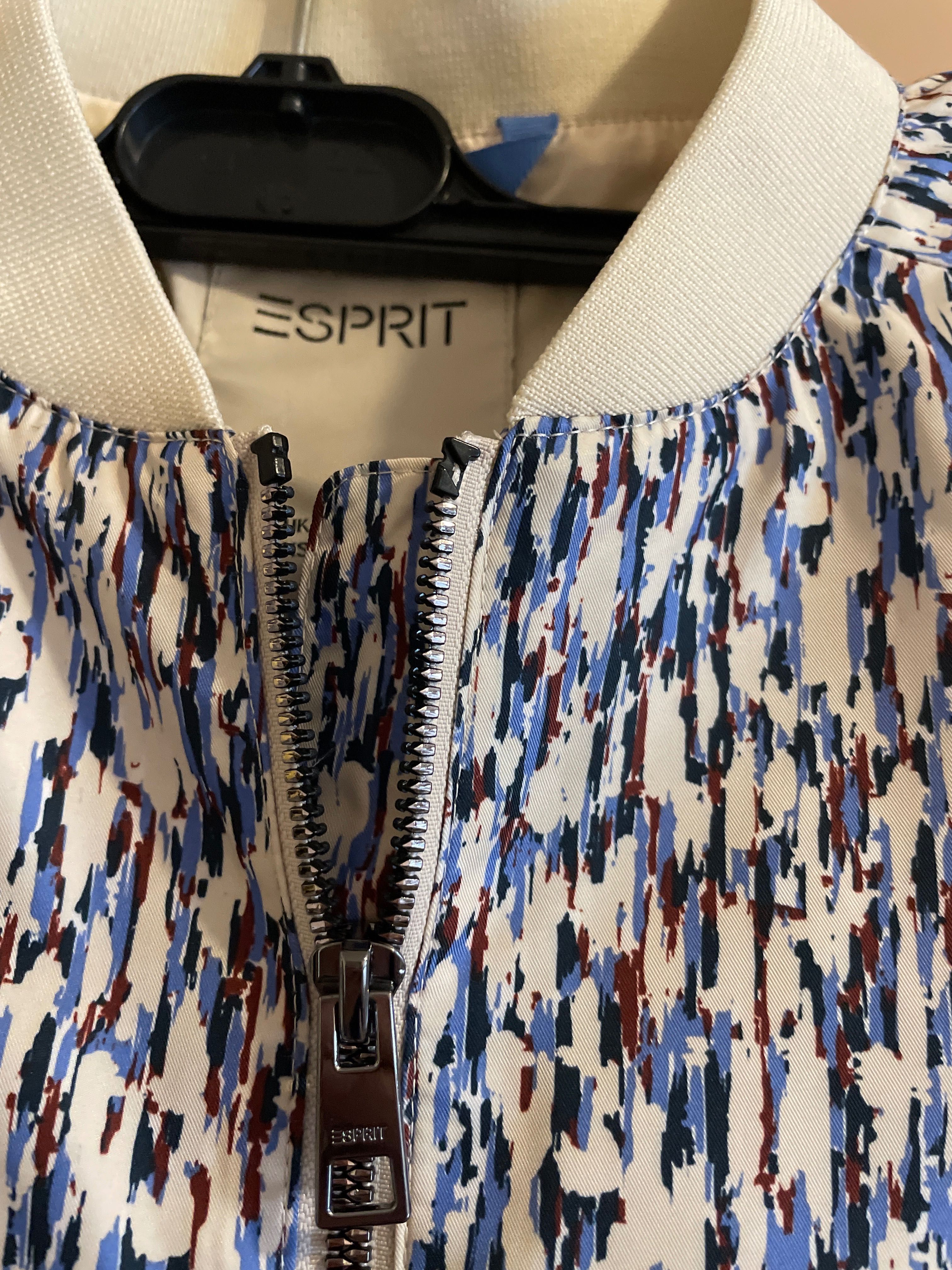 Яке тип бомбър Esprit