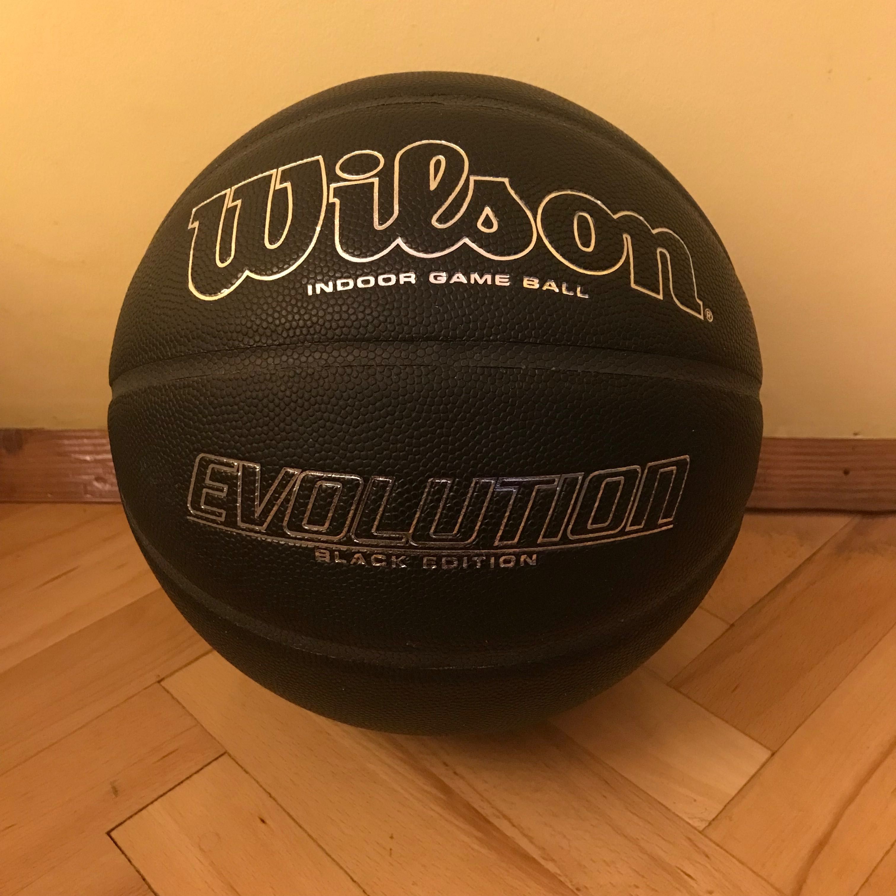 Баскетболна топка Wilson Evolution