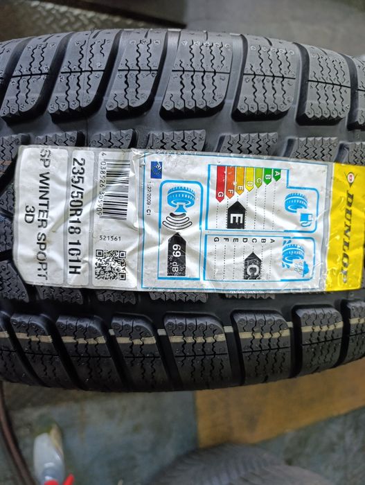 O anvelopă de iarnă 235 50 18 Dunlop Winter Sport 3D