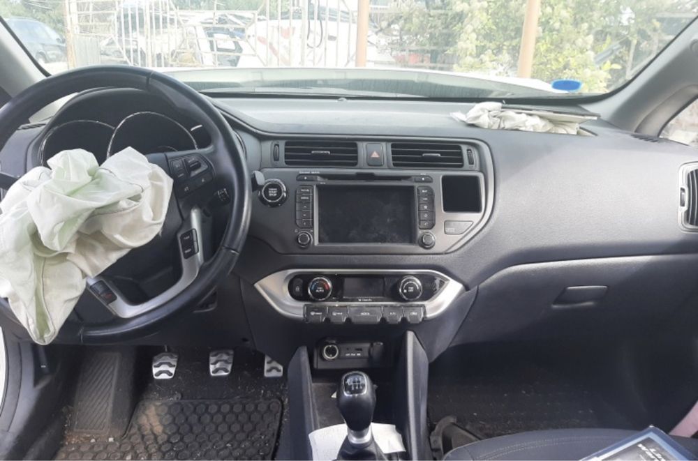 Kia rio 1.1CRDI на части