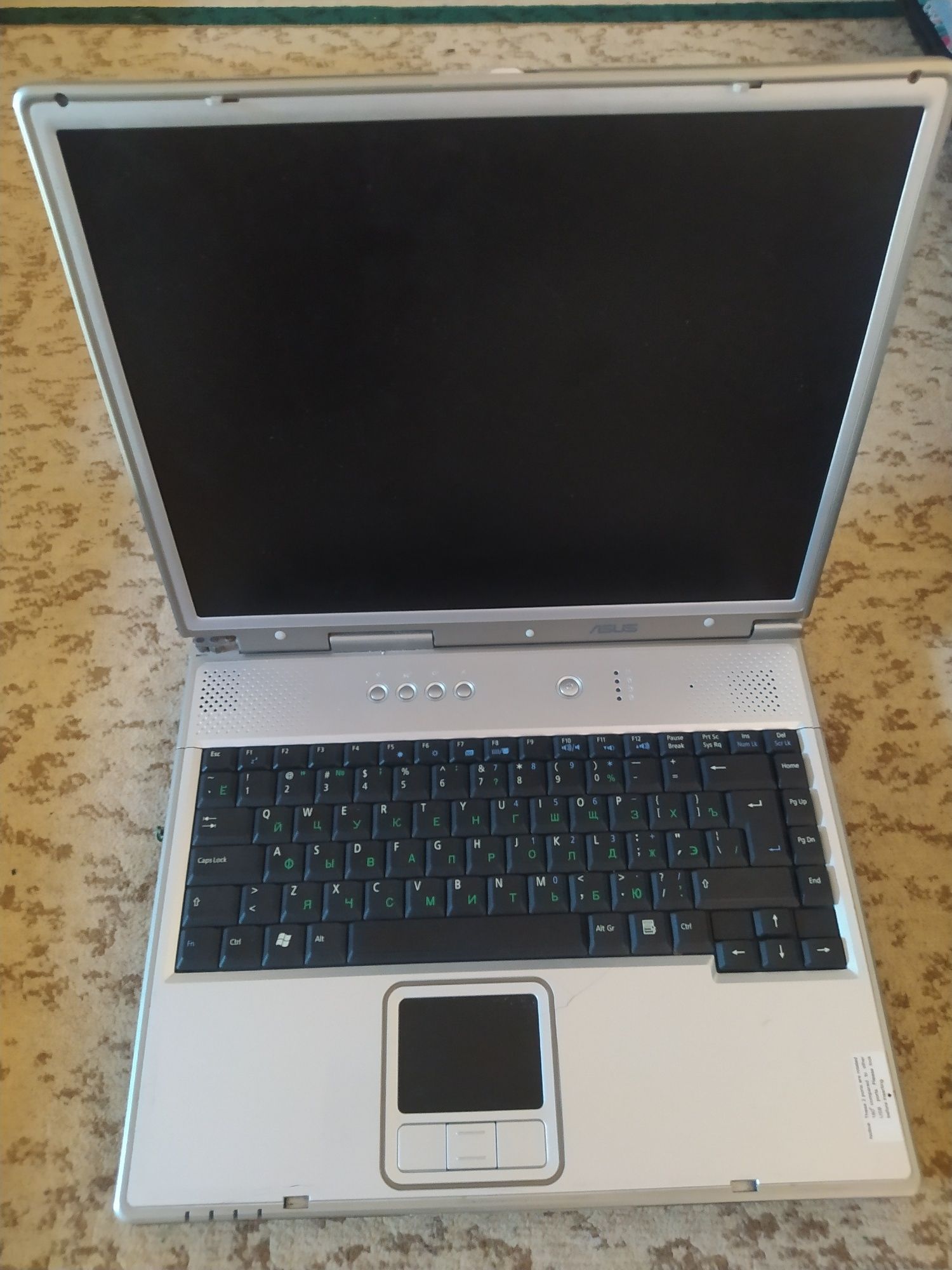 ASUS notebook  .