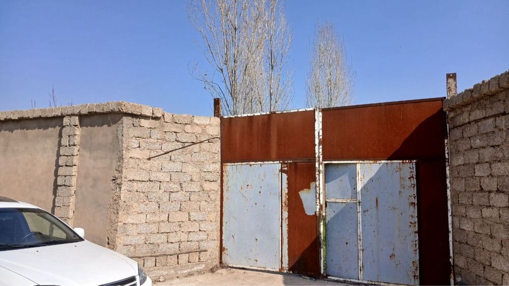 Участка сотилади