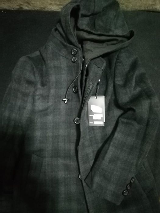 Стильное осенне-весеннее пальто на мальчика 6-7 лет. Одежда. Куртка