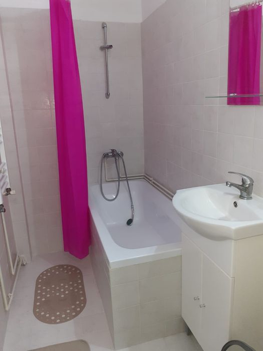 Închiriezi garsoniera