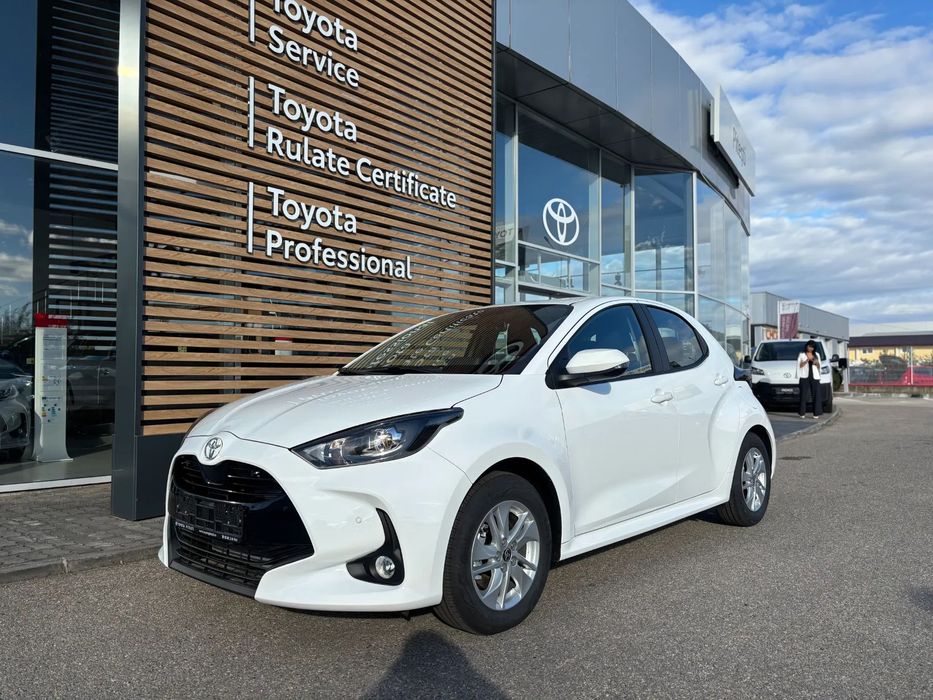 Toyota Yaris Nivel de echipare active, 116 cp