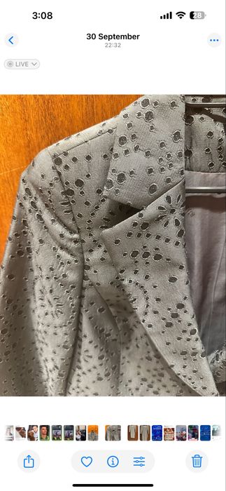 Изискан и стилен тъмнозелен костюм на Mellini fashion