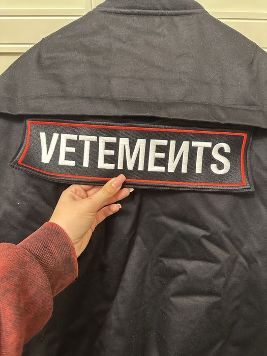 Vetements bomber