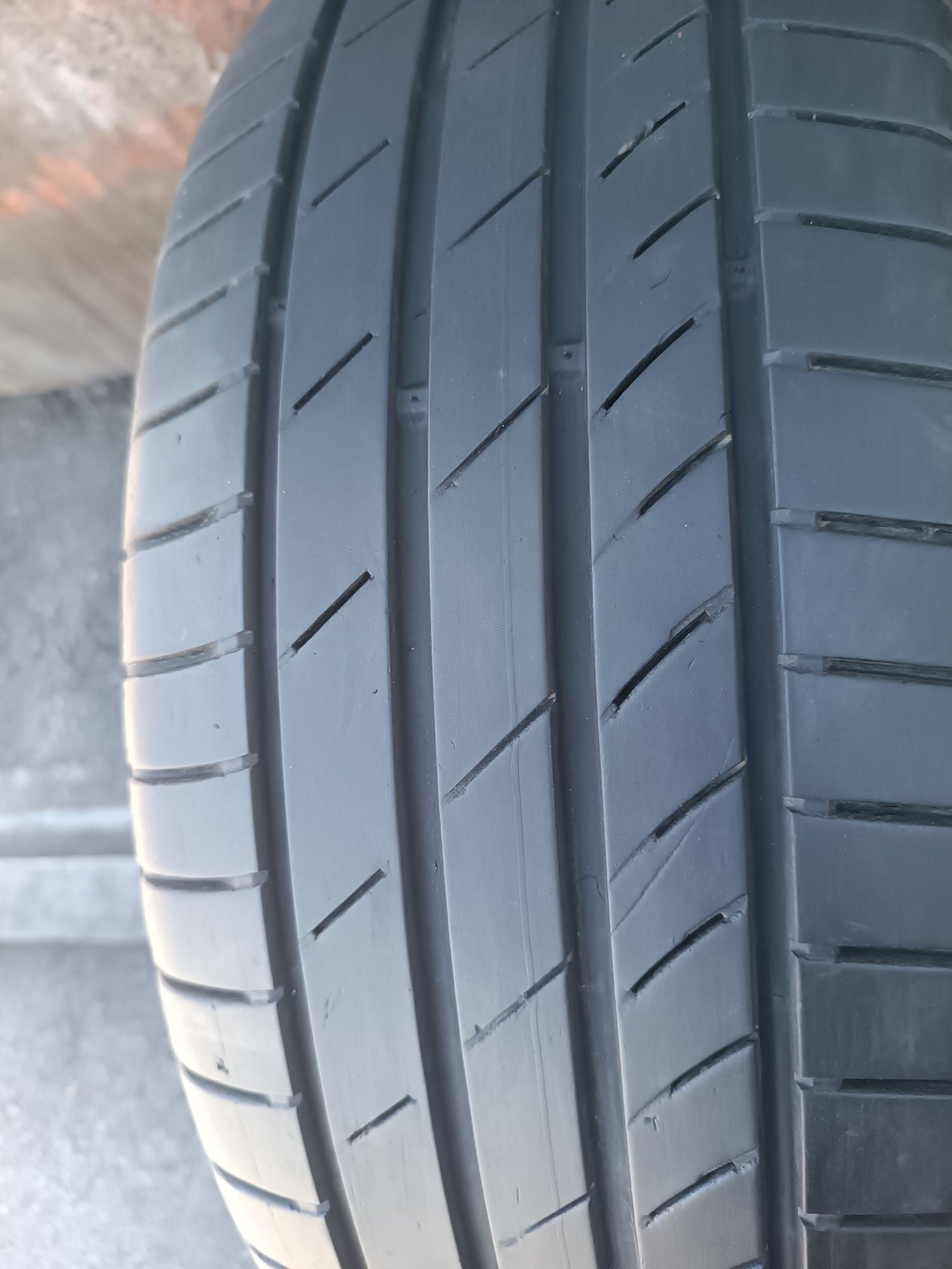 205/60/16 Kumho Дот 4322
