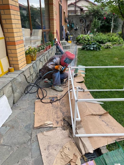 Услуги Сварщика на выезд .