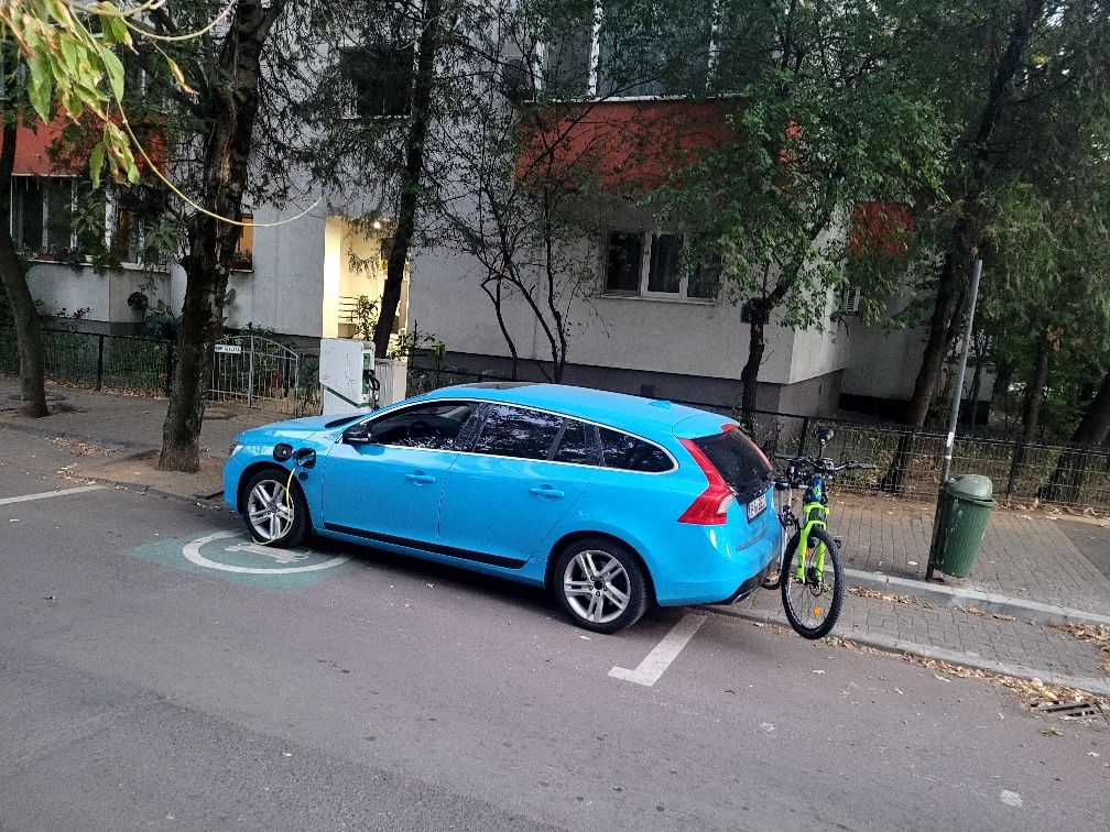 Volvo V60 Plug in model facelift