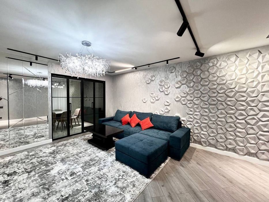 Продается 4х ком квартира на Ц-1, ор-р: Dolce Italia, 100 м²