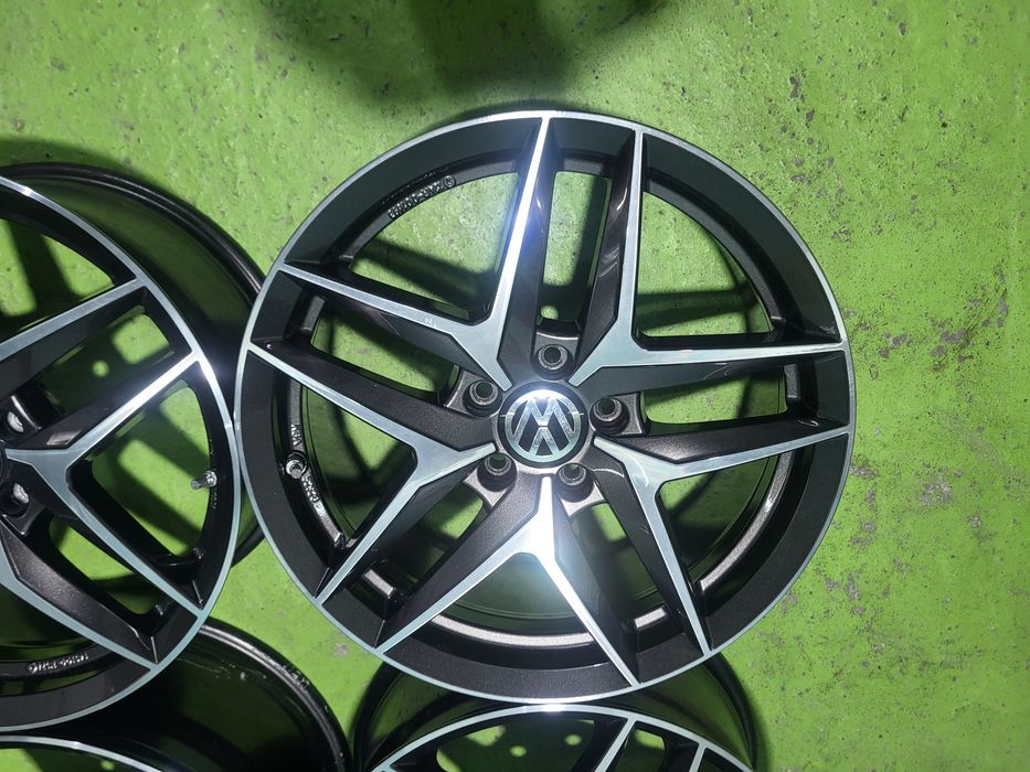 18 5x112 Vw Passat Tiguan Touran Caddy Golf 5х112