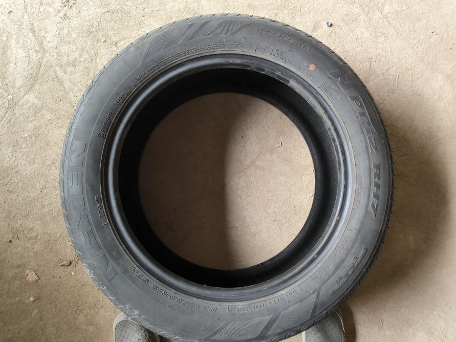 Продам летние шины. Б/у состояние отличное. 225/55 R 18