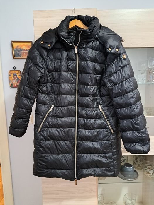 Олекотено дамско черно зимно яке