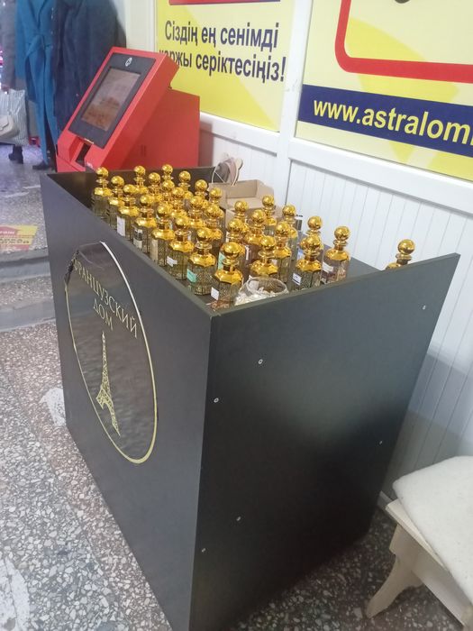 Продам тумбочка для бизнеса