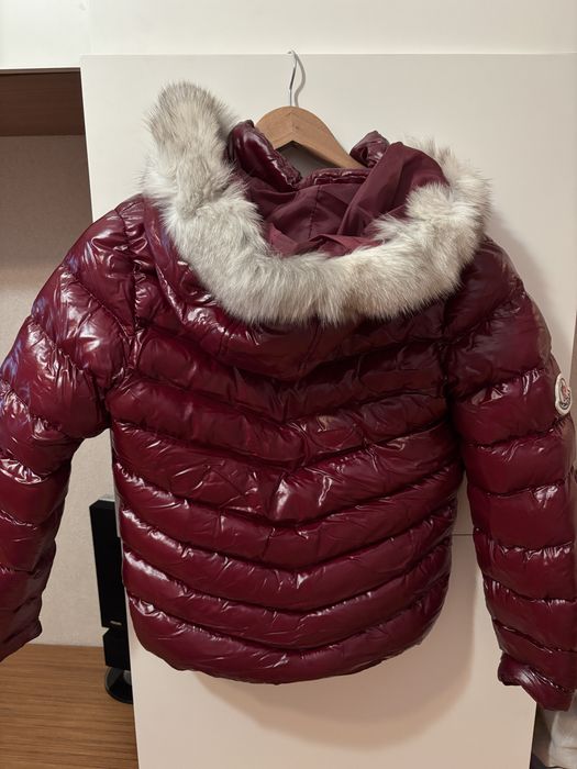 MONCLER Червено яке