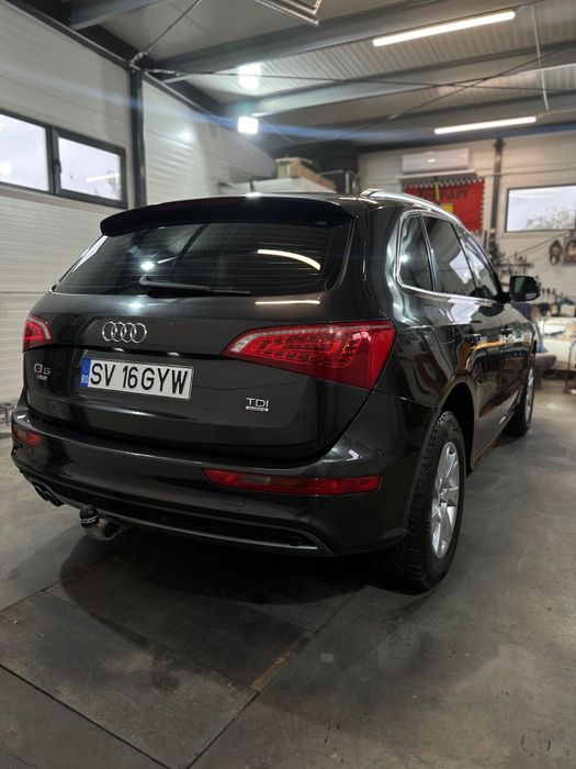 Vând Audi Q5 S-line
