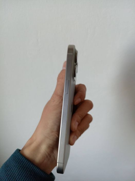 Iphone 15 pro max sotiladi