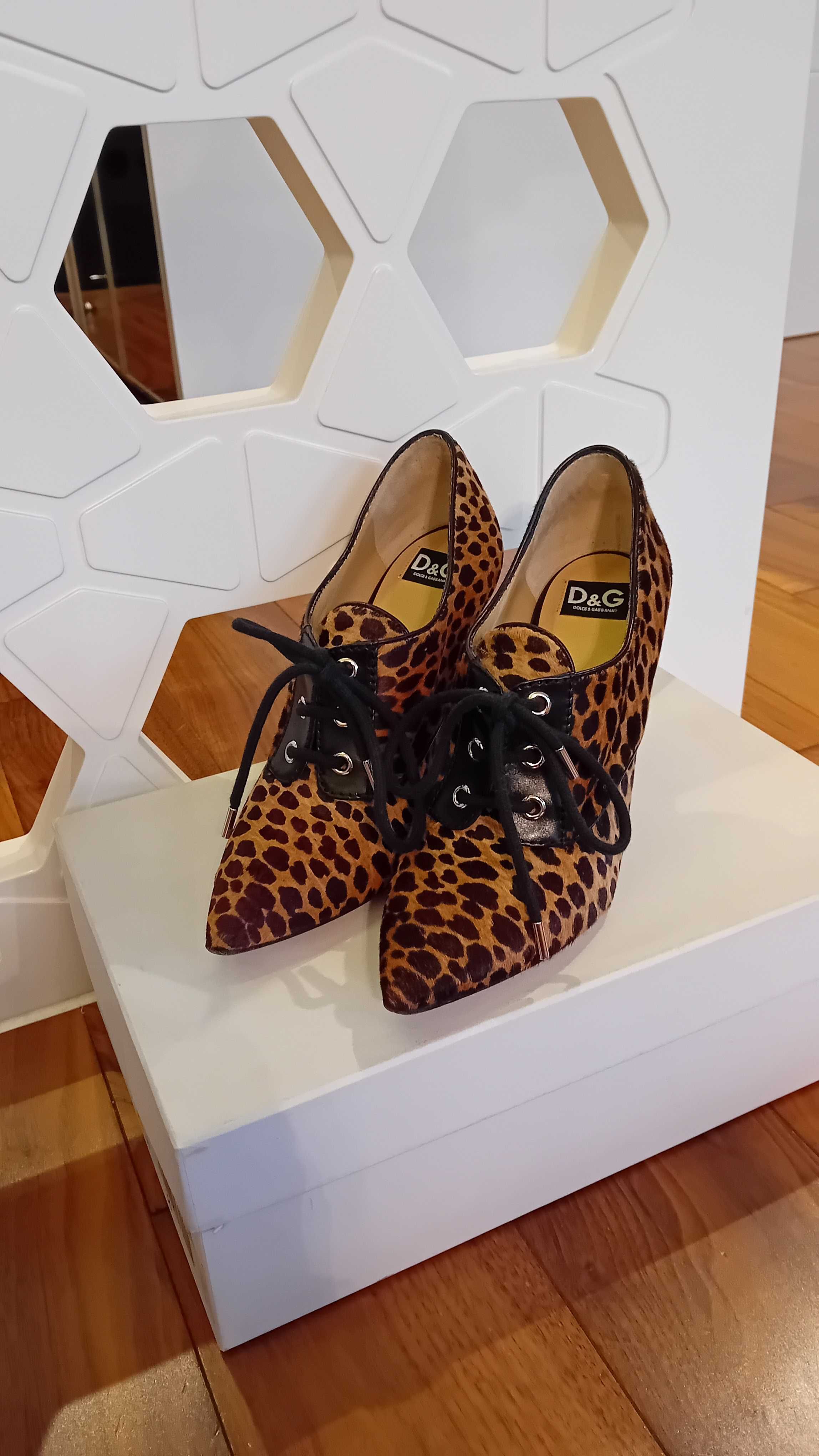 Оригинални боти Dolce&Gabbana-обувани два пъти