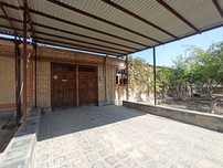 Uchastka sotiladi