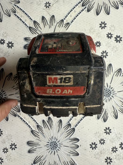 Акумулаторна батерия Milwaukee M18HB8, 18 V, 8 Ah