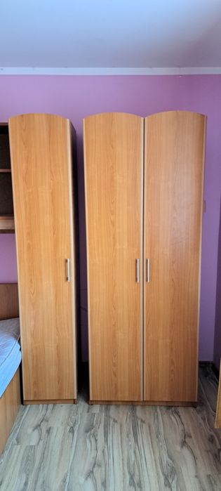 Mobila dormitor nuanță stejar auriu