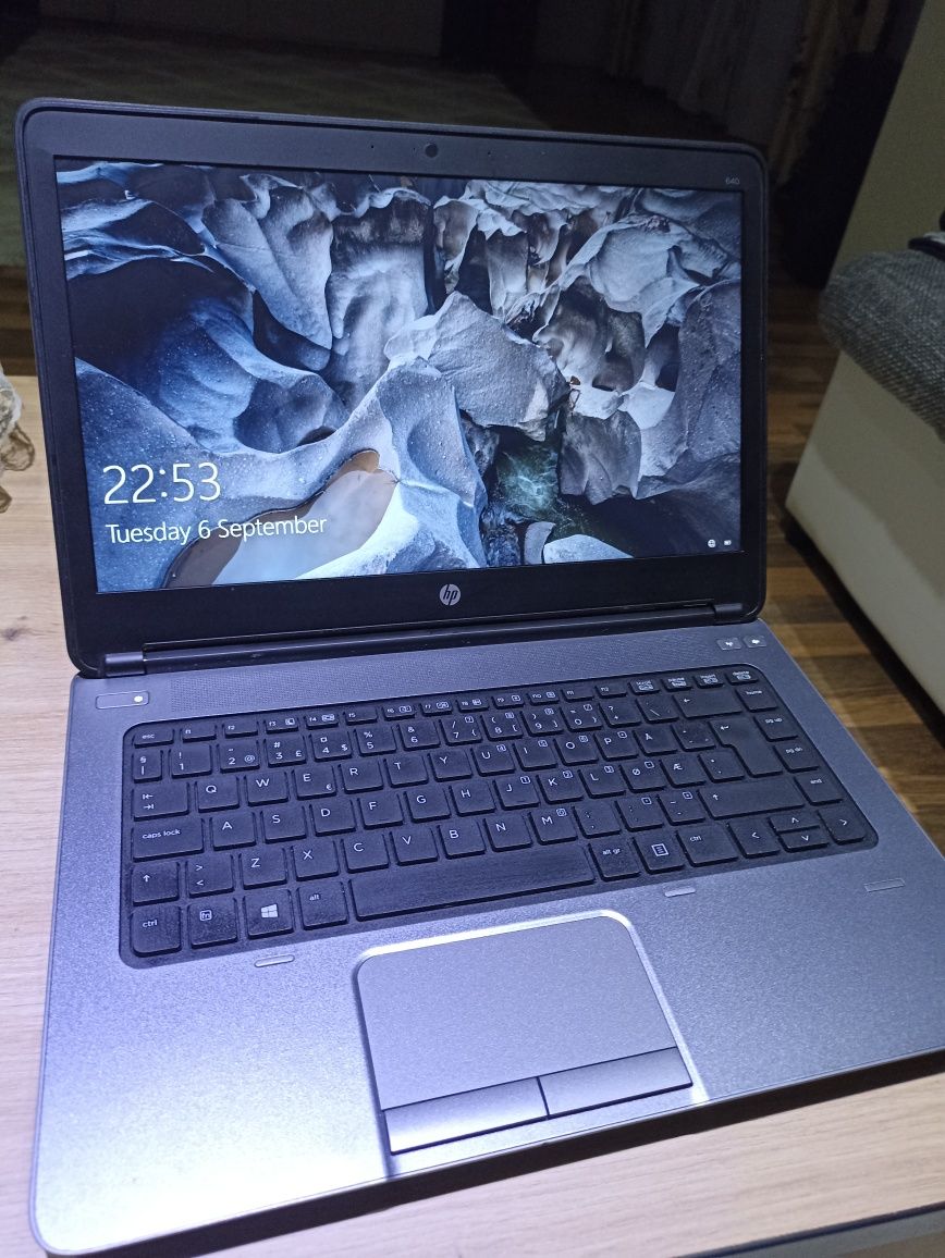 Laptop HP I5 G4. 14 inch. Business.
