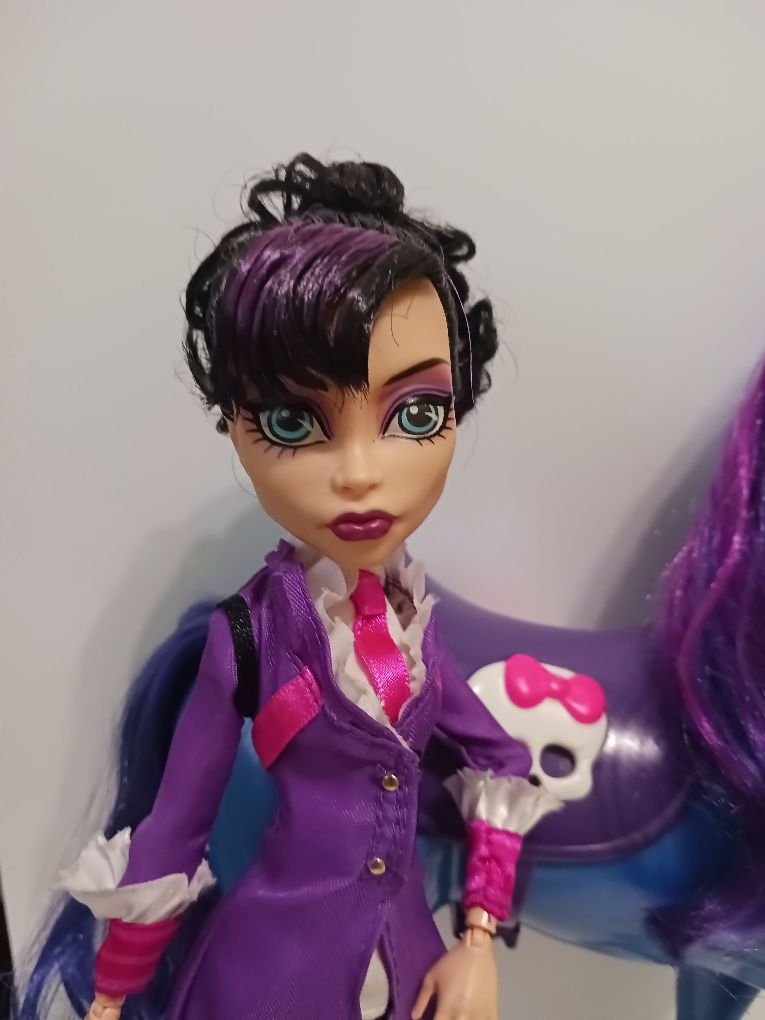 Кукла Monster high