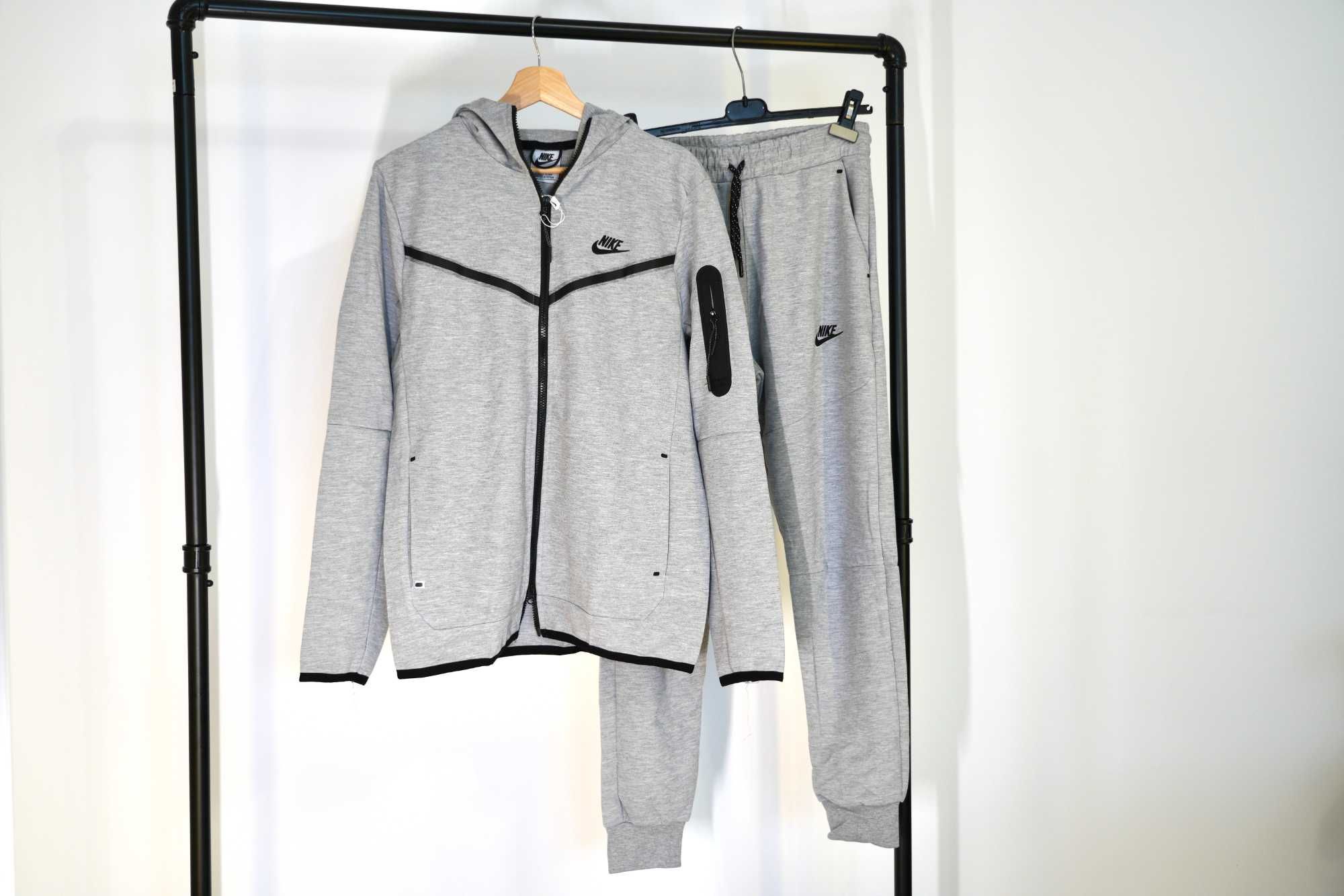 Trening Nike Tech Fleece, Model NOU 2023 -Calitate Premium baieti fete