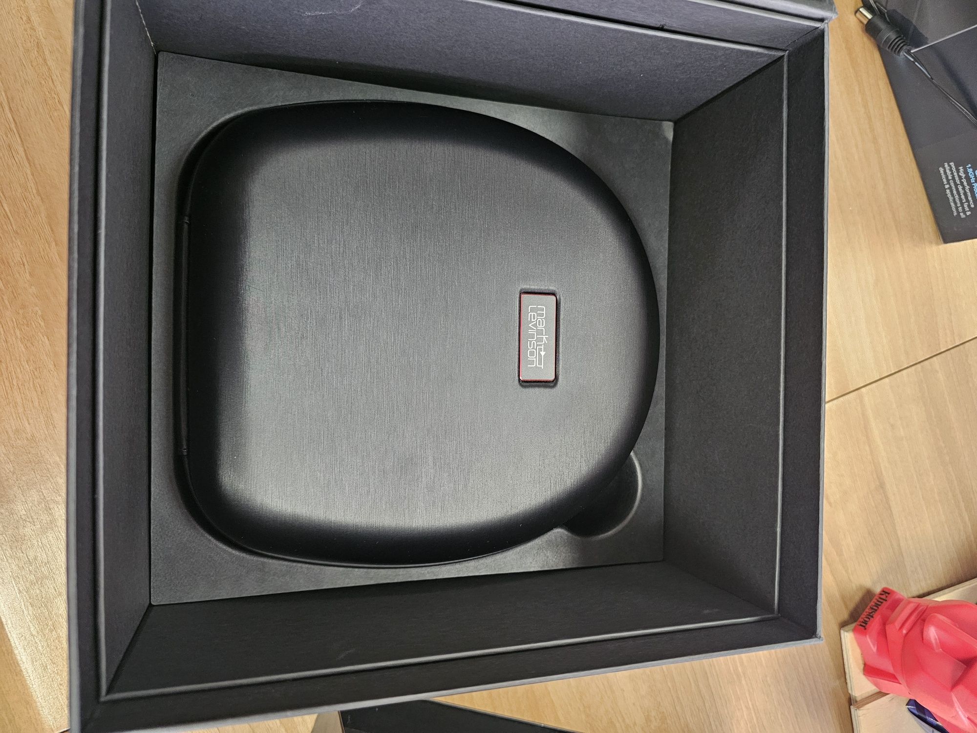 Беспроводные наушники Hi-End класса Mark Levinson №5909