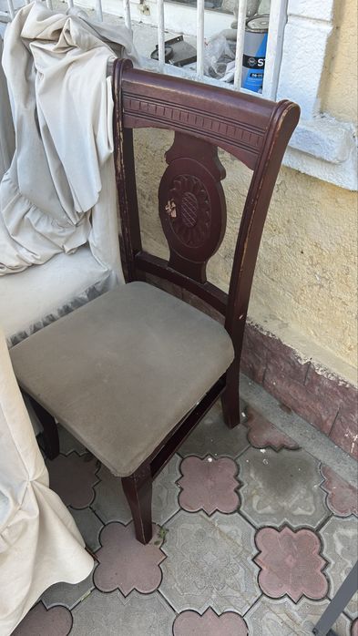 Стол трансформер 2,5 метра со стульями, продаю срочно.