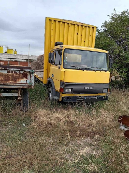 Продавам камион IVECO