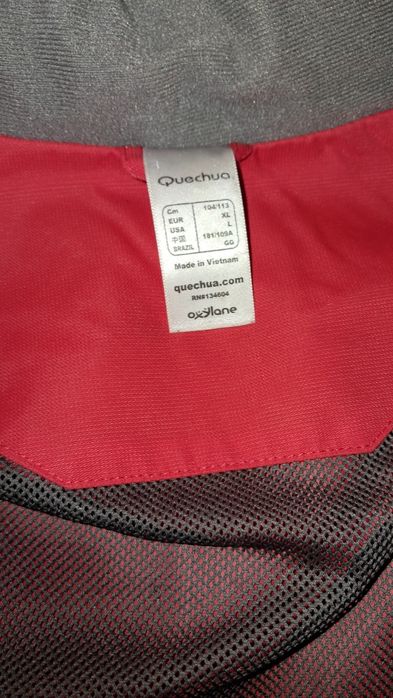 Geaca impermeabila Decathlon