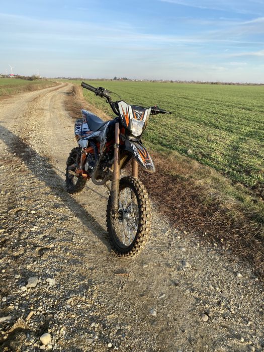 Motocross kxd ultra 125cc pornire la buton,far