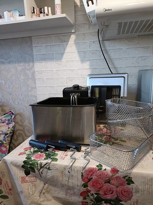 Продам Фритюрница SOKANY WJ-801