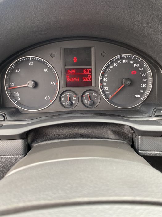 VAND sau schimb VW GOLF 5 V 2.0 TDI BKD