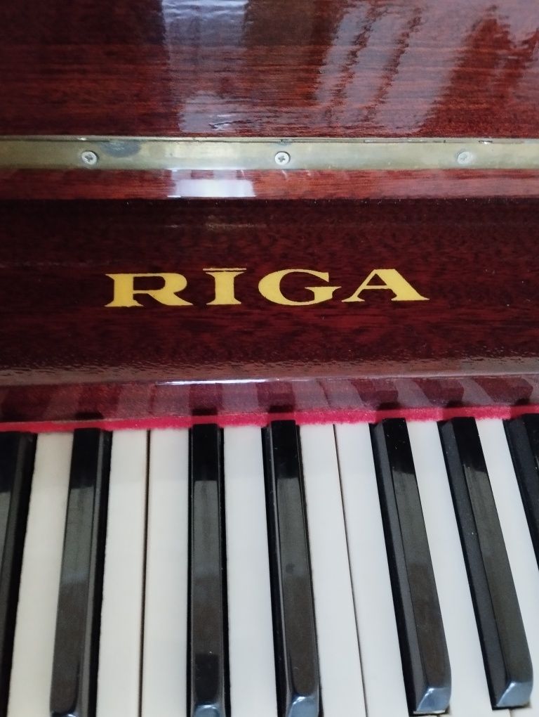 Фортепиано Рига в хорошем состоянии