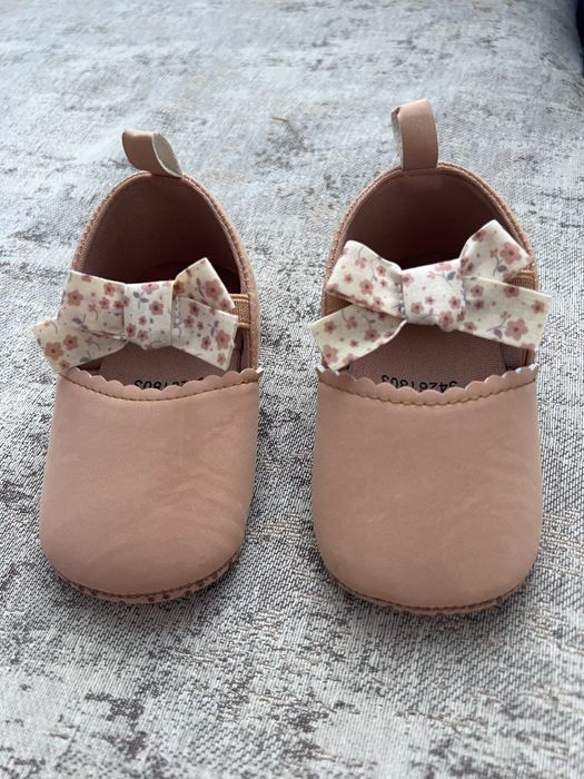 Нови обувки за момиченце