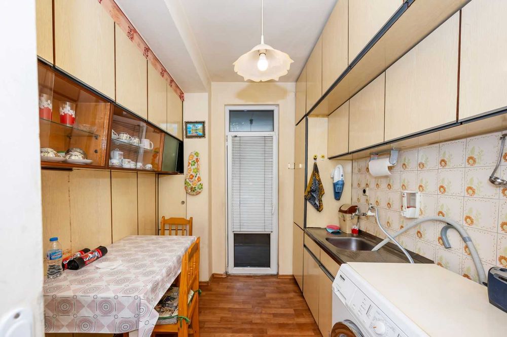 Тристаен апартамент в гр. Пловдив, Каменица 1