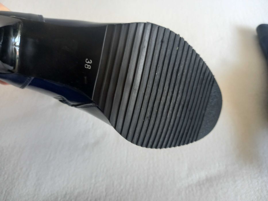 Botine piele naturala elegante cu toc Benvenuti