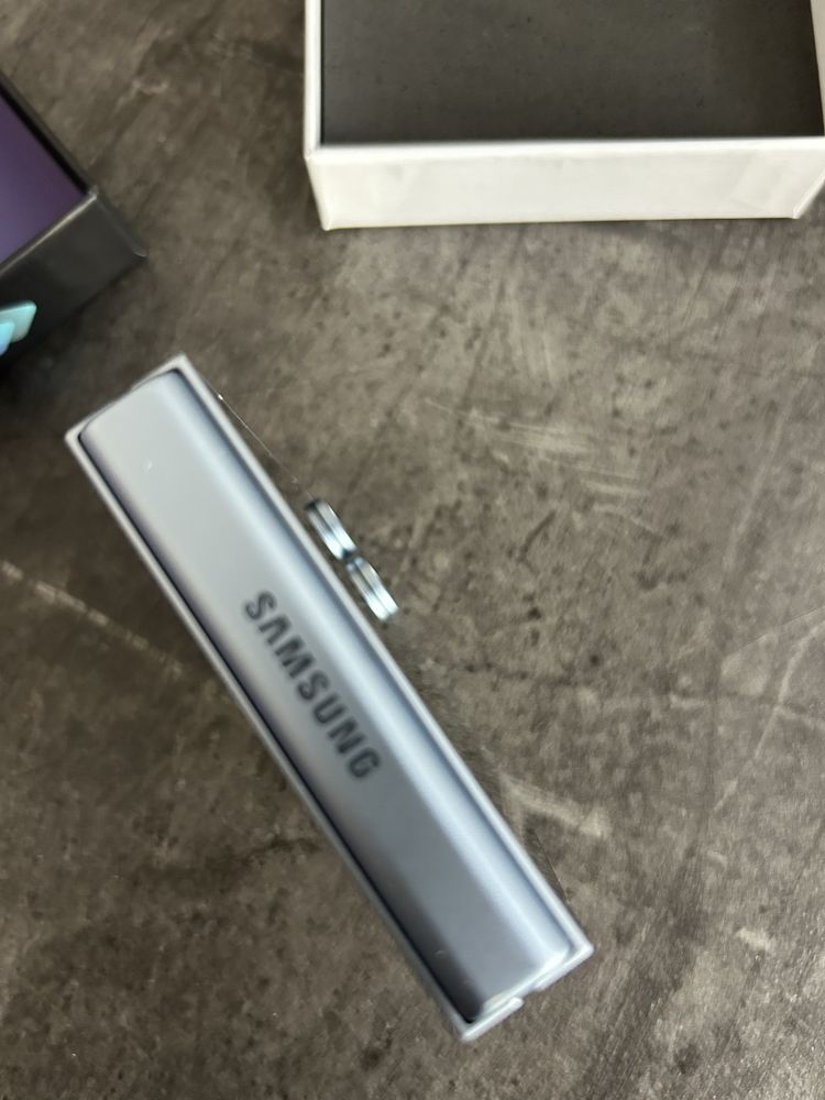 Samsung galaxy z flip 6, Възможен Бартер